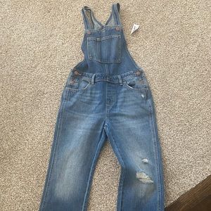 NWT Girl OLD NAVY OVERALLS SIZE 7/8